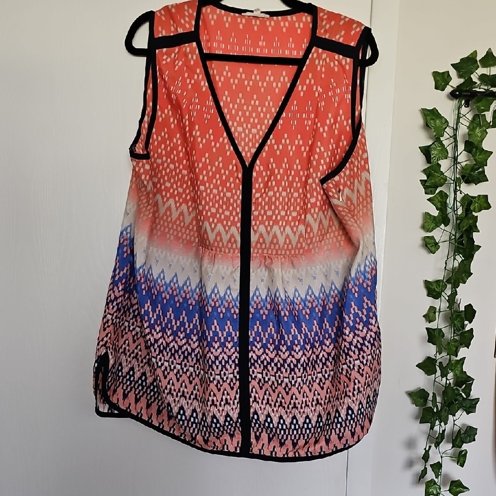 Ava James - XL - Sleeveless Coral & Blue Patterned Women's Top